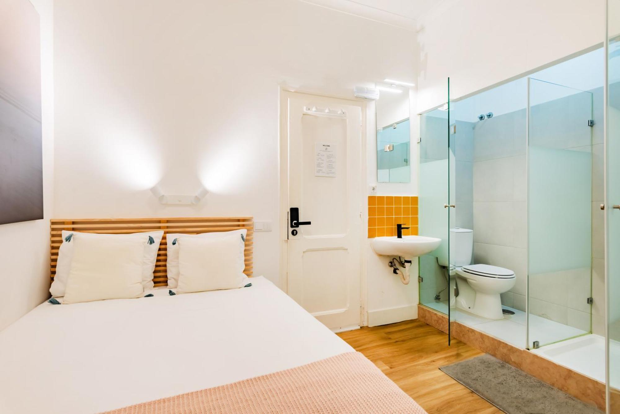 Guest 2 Boutique House Hostal